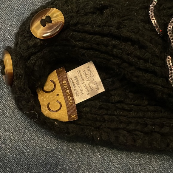 Embellished winter head wrap - Picture 3 of 3